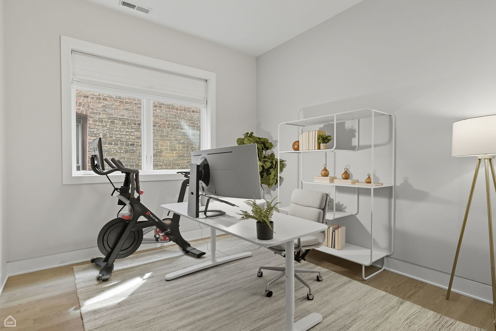 2136 W Lyndale Street Unit: 2