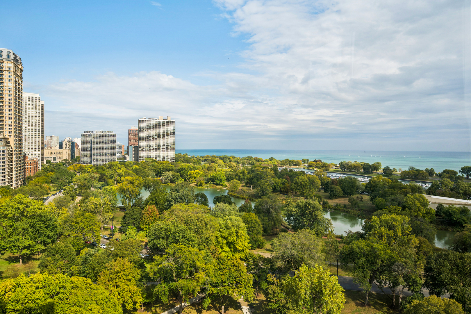 345 W Fullerton Parkway Unit: 1801