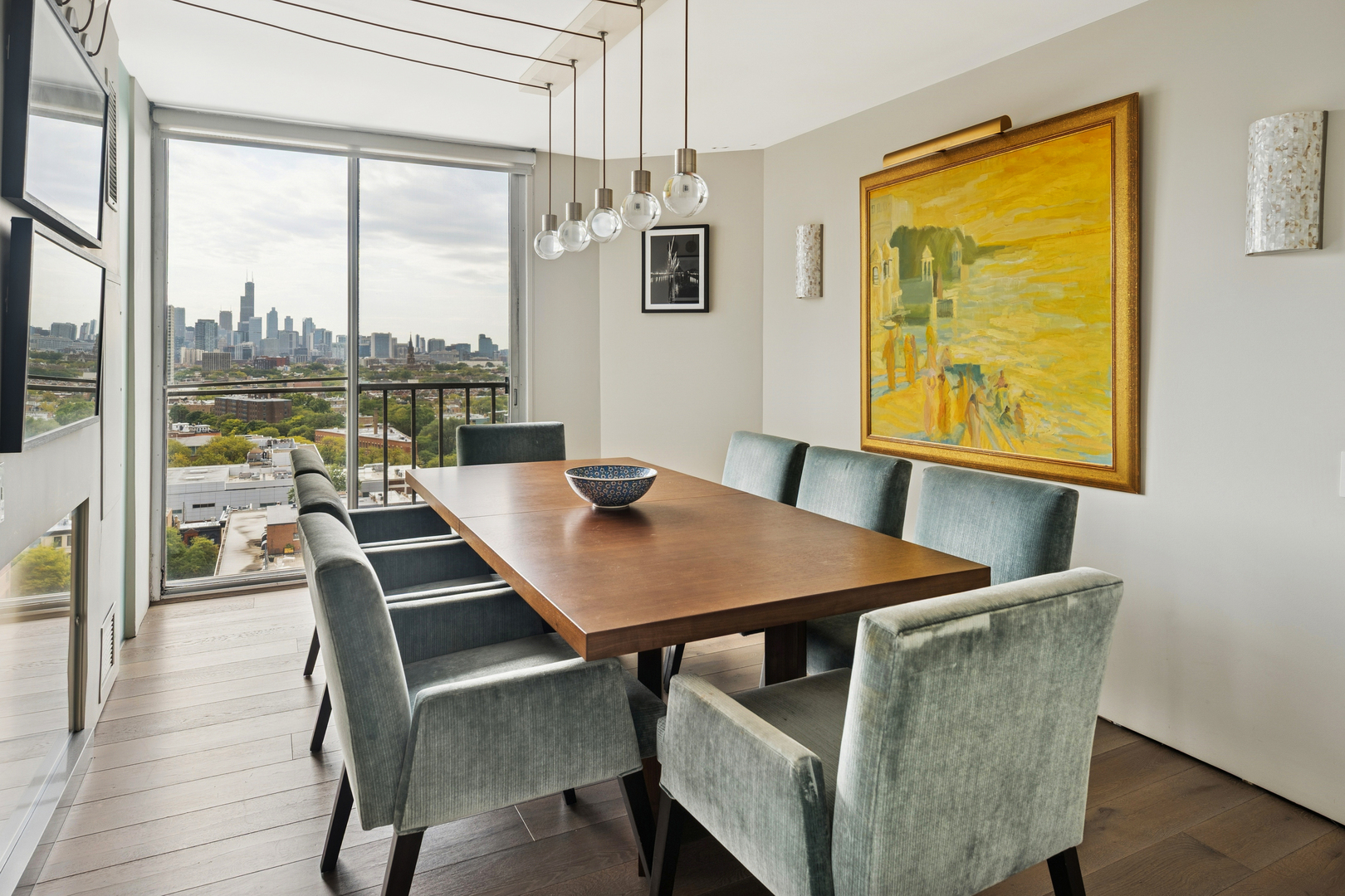 345 W Fullerton Parkway Unit: 1801