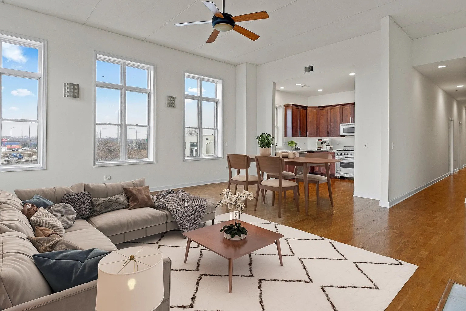 2622 W Diversey Avenue Unit: 501