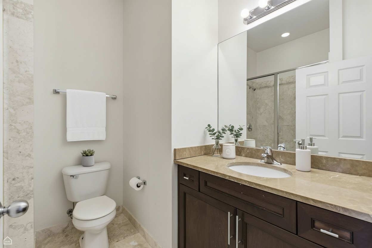 2622 W Diversey Avenue Unit: 501