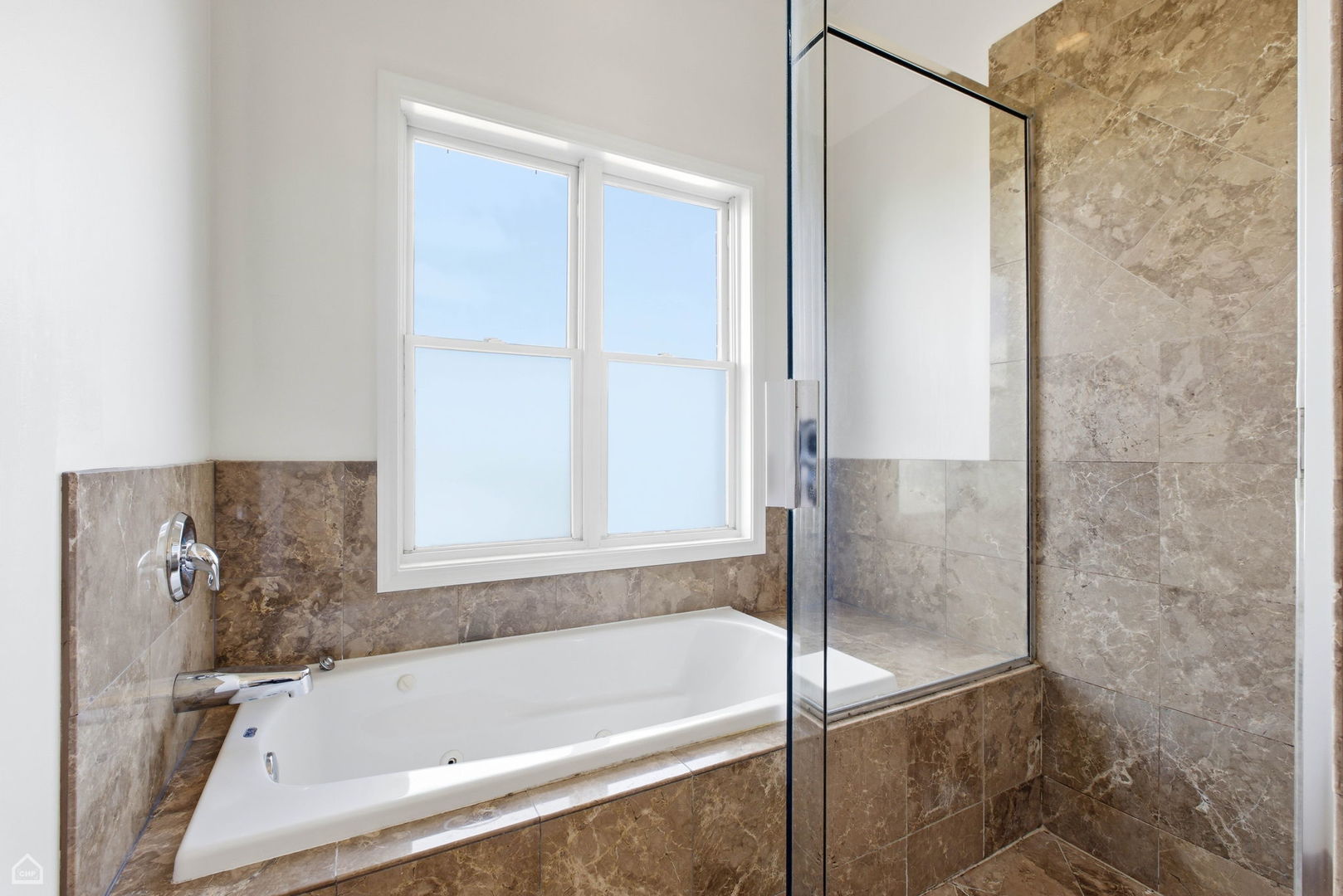 2622 W Diversey Avenue Unit: 501