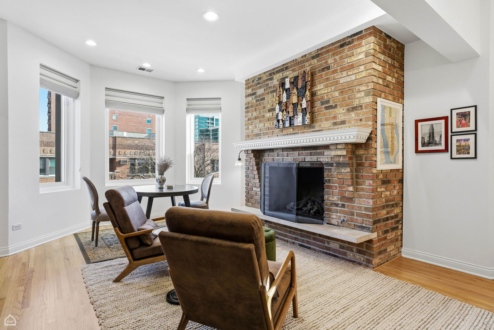 3810 N FREMONT Street Unit: 3