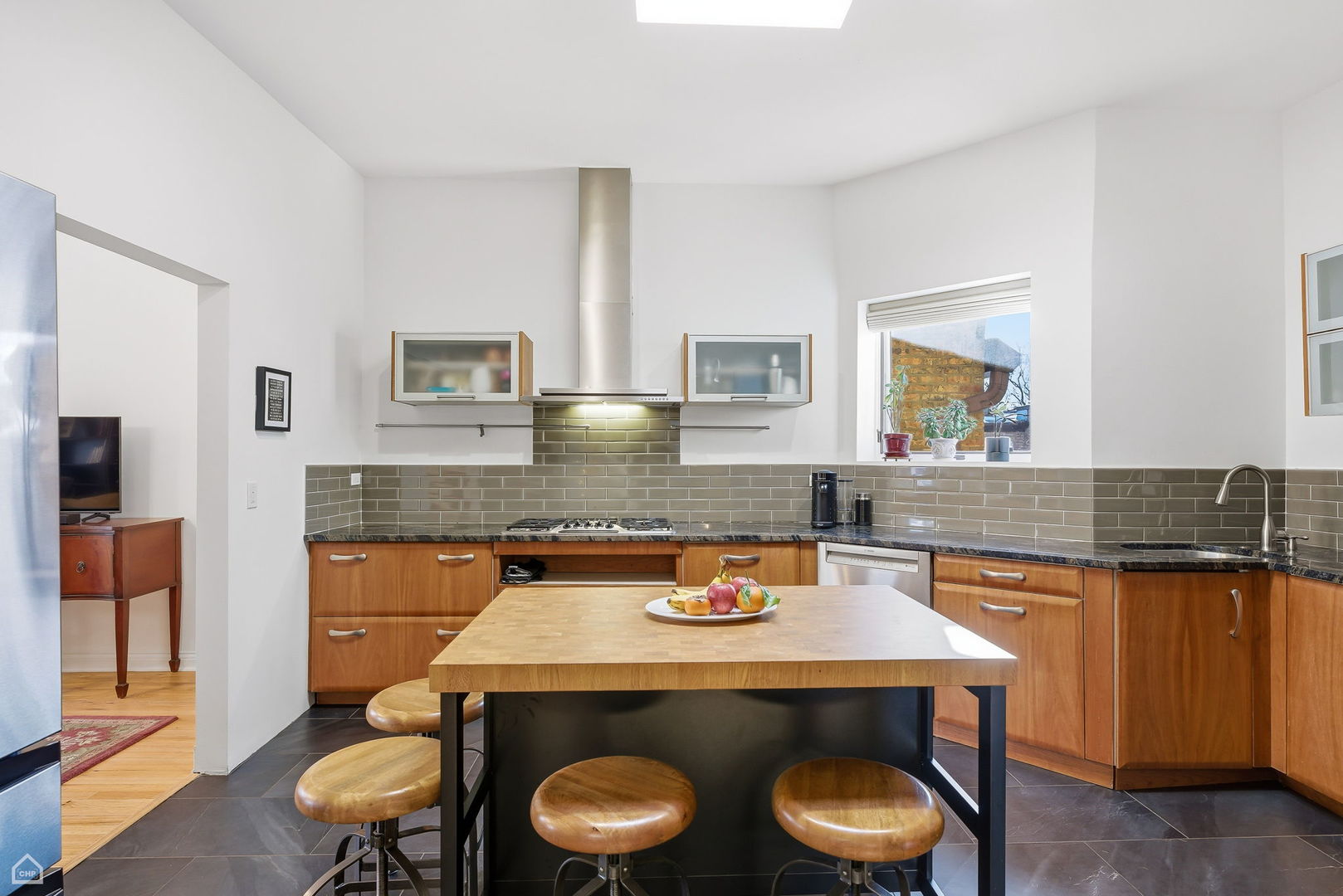 3810 N FREMONT Street Unit: 3