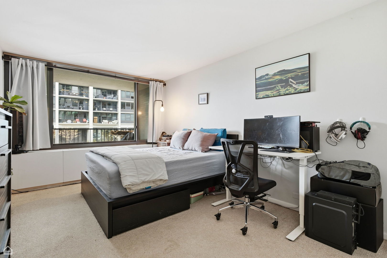 1555 N Sandburg Terrace Unit: 217K