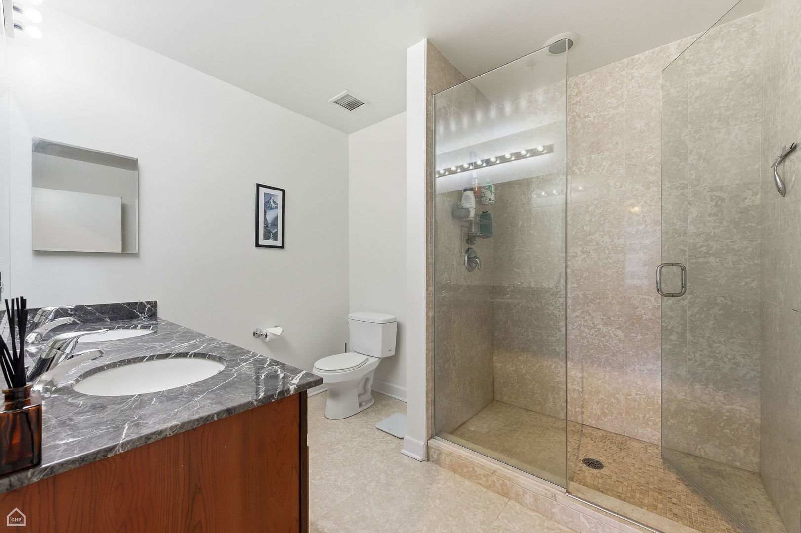 100 E 14th Street Unit: 1107