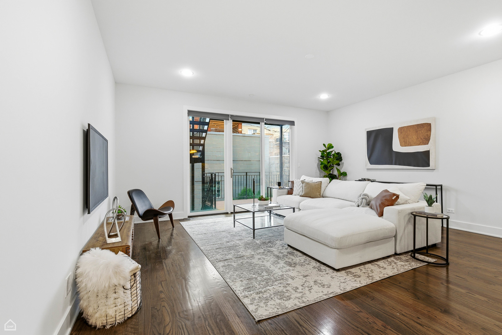 925 N Hermitage Avenue Unit: 1