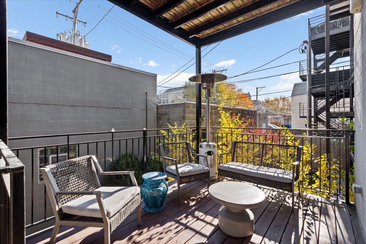 925 N Hermitage Avenue Unit: 1