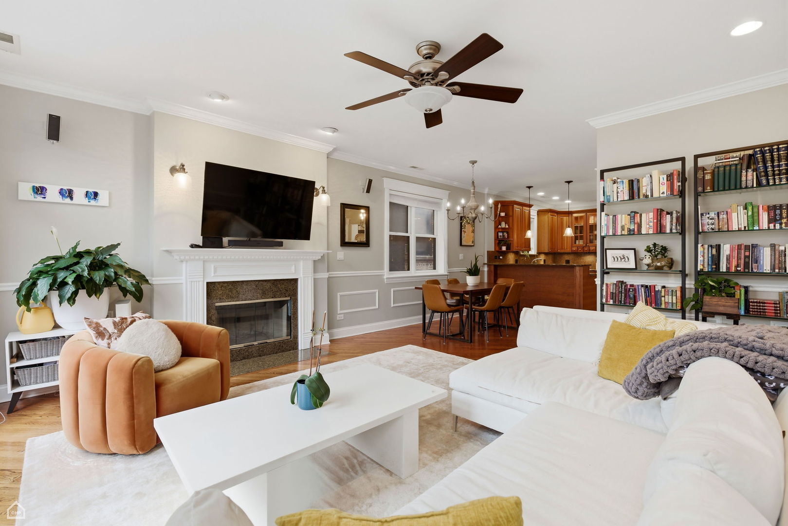 3504 N Fremont Street Unit: 2