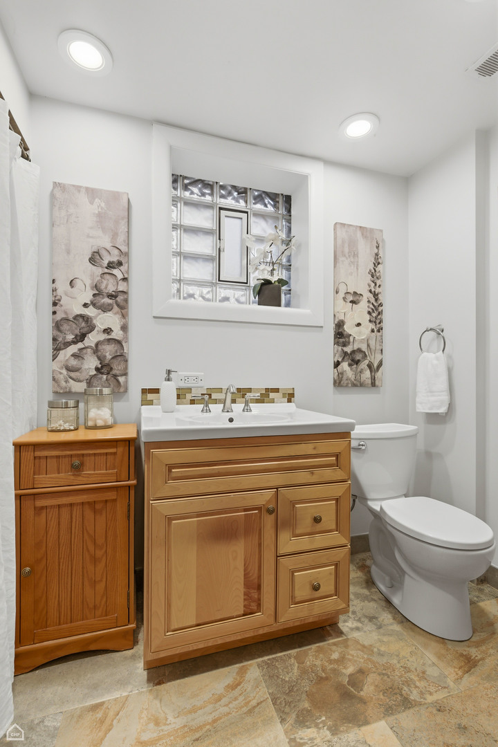 724 W Grace Street Unit: 1