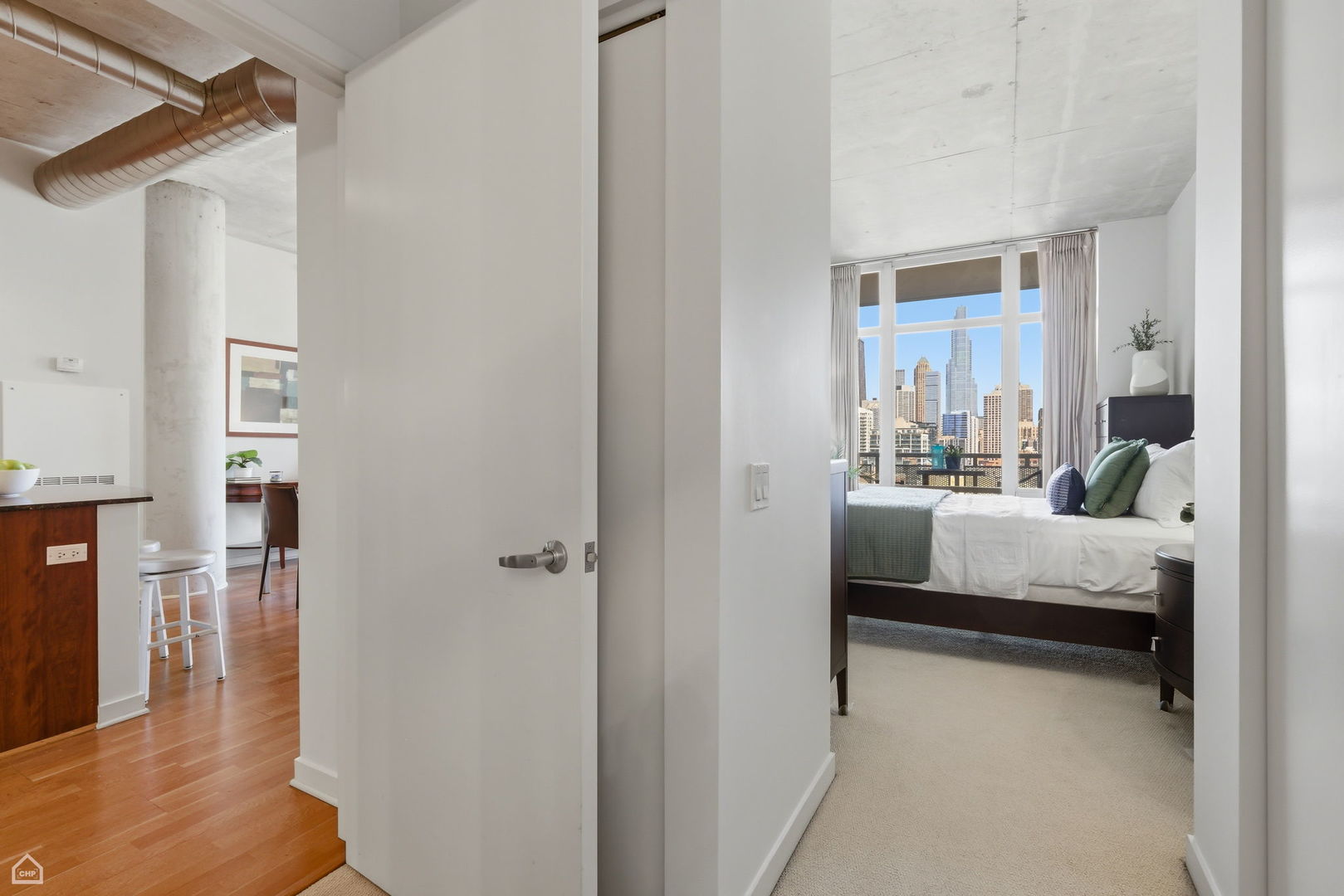 720 N Larrabee Street Unit: 1206