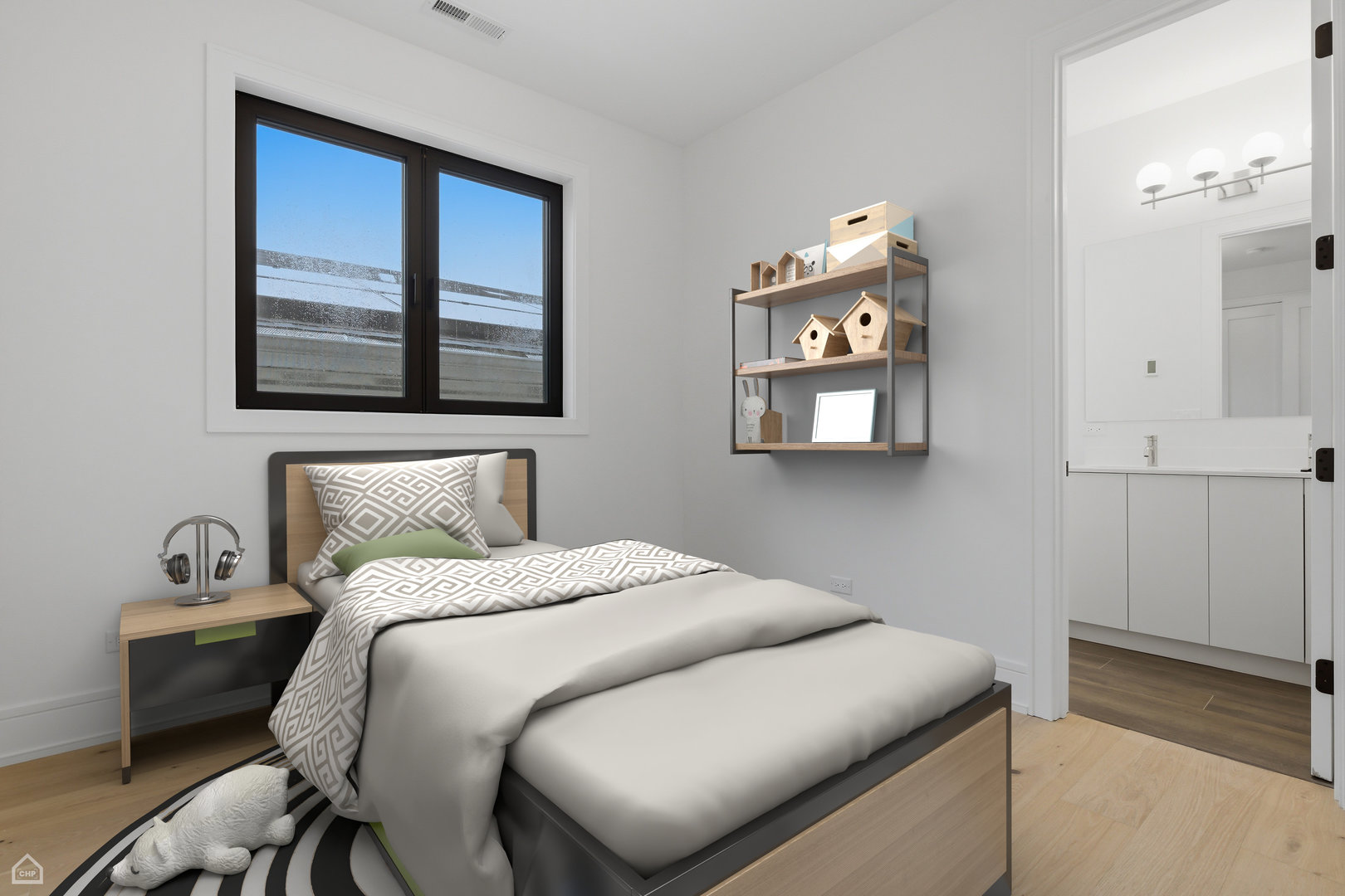 2156 N CLAREMONT Street