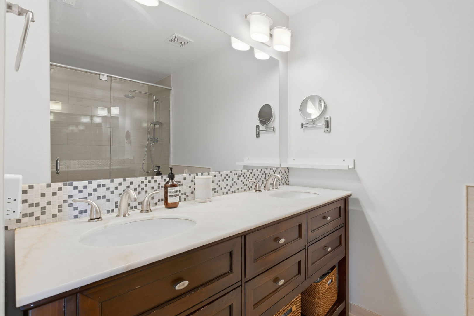 449 N Green Street Unit: 3S