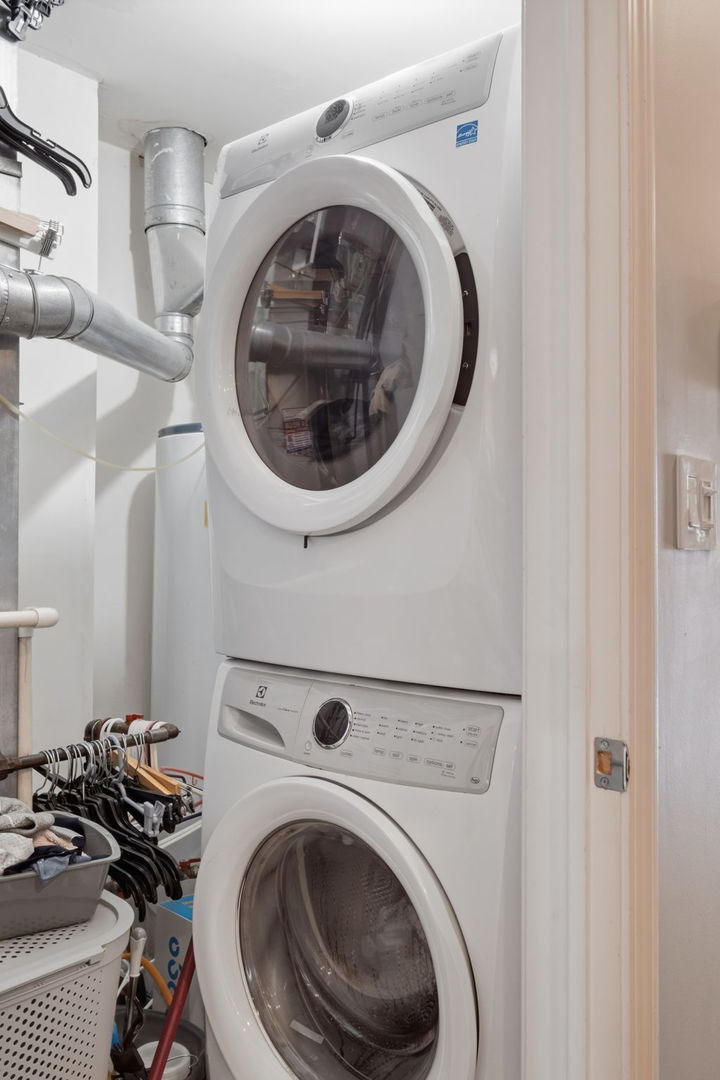 449 N Green Street Unit: 3S