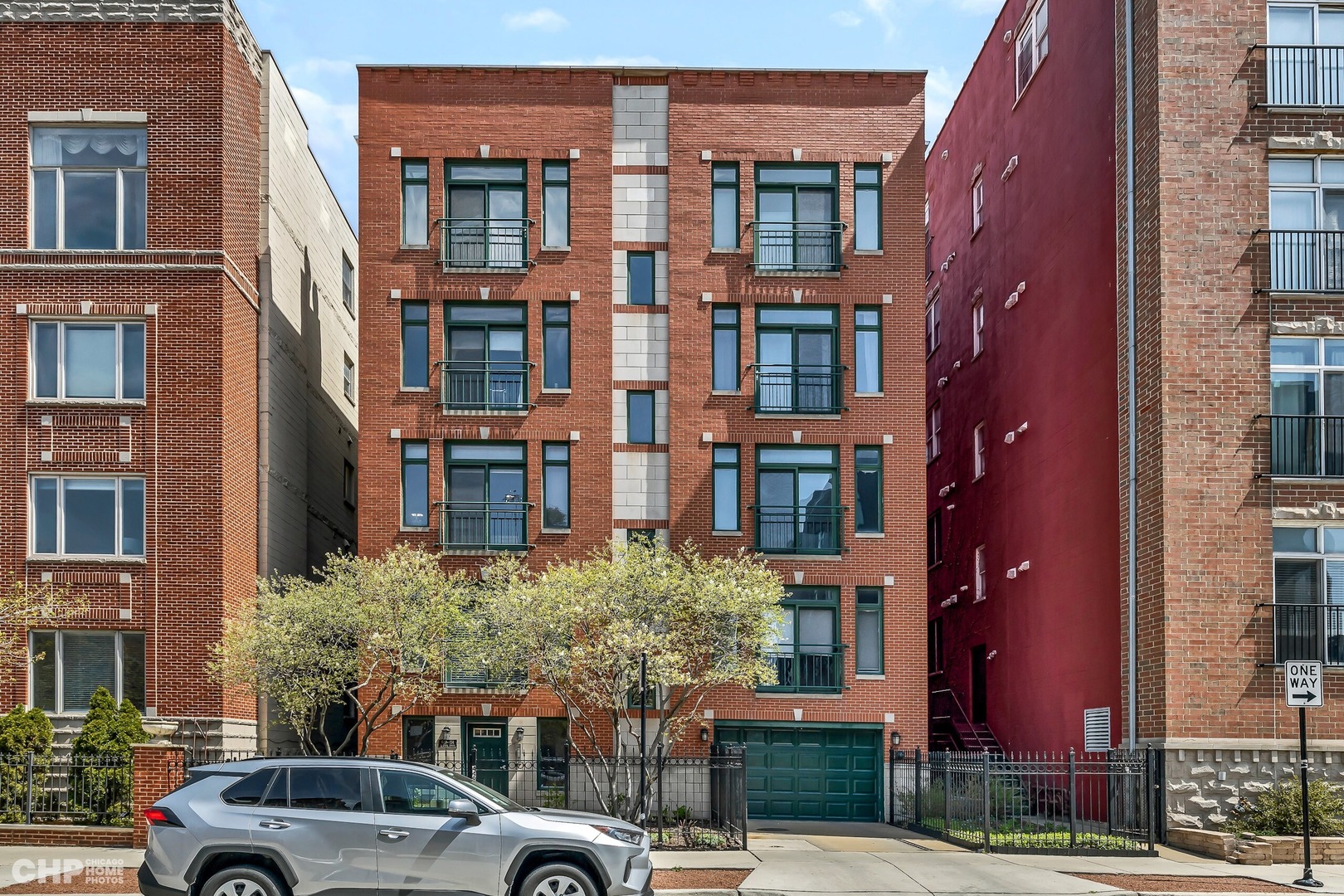 449 N Green Street Unit: 3S