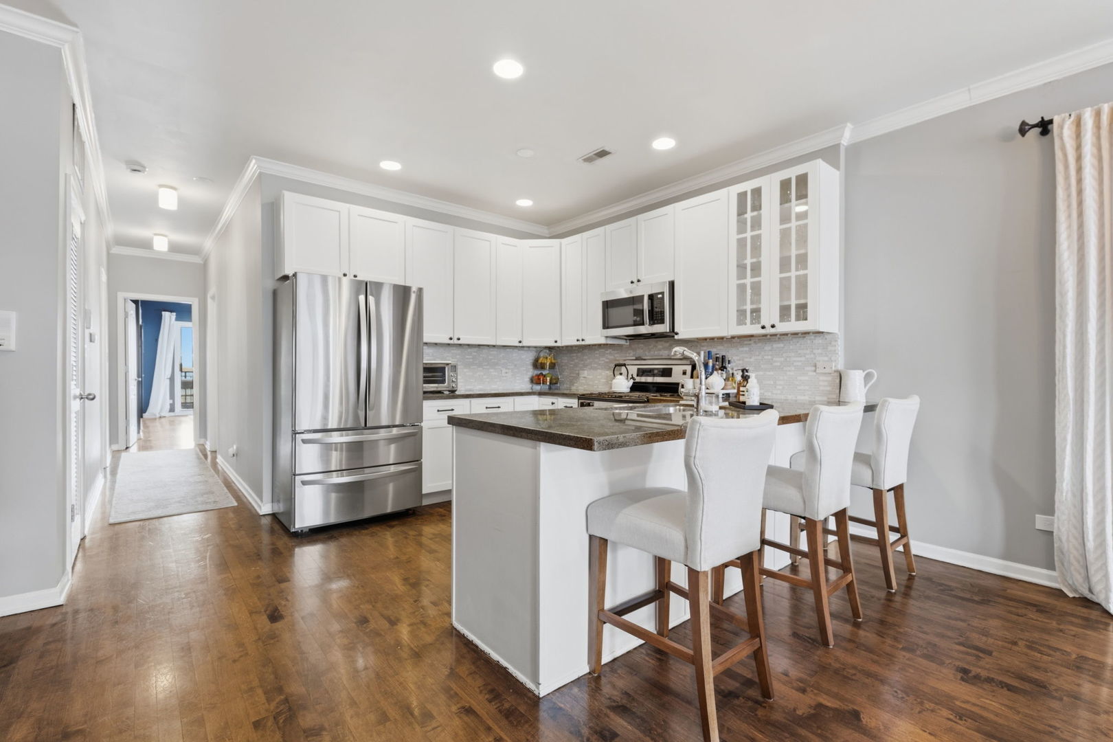 449 N Green Street Unit: 3S