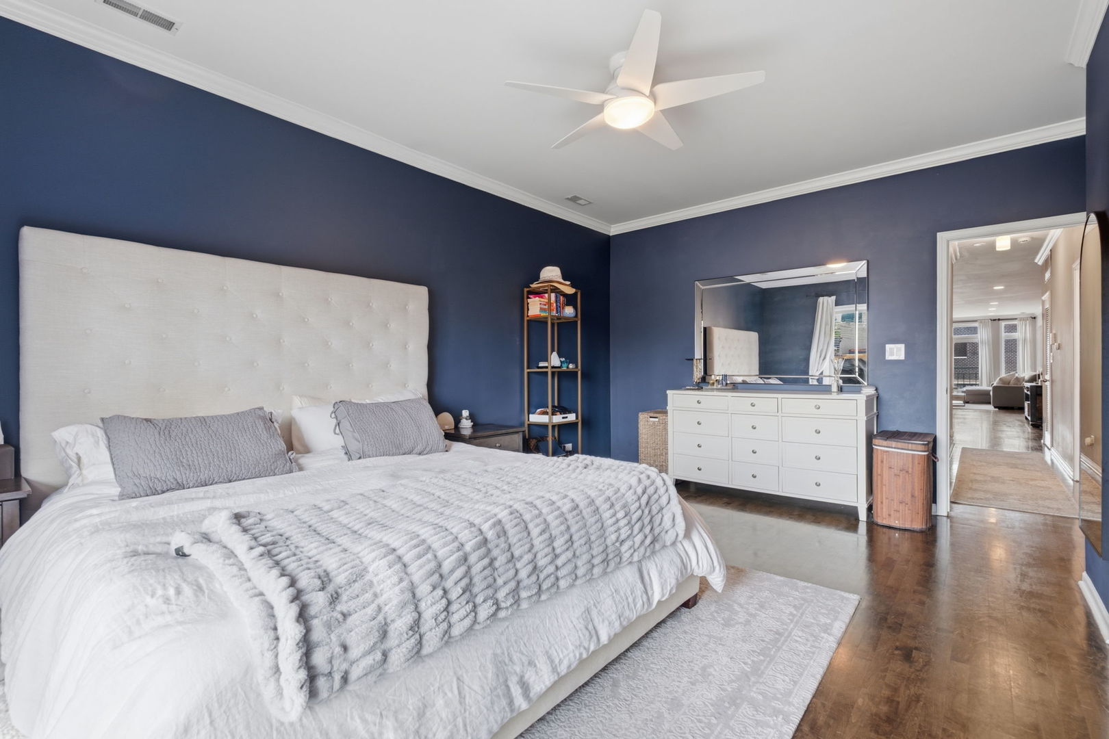 449 N Green Street Unit: 3S