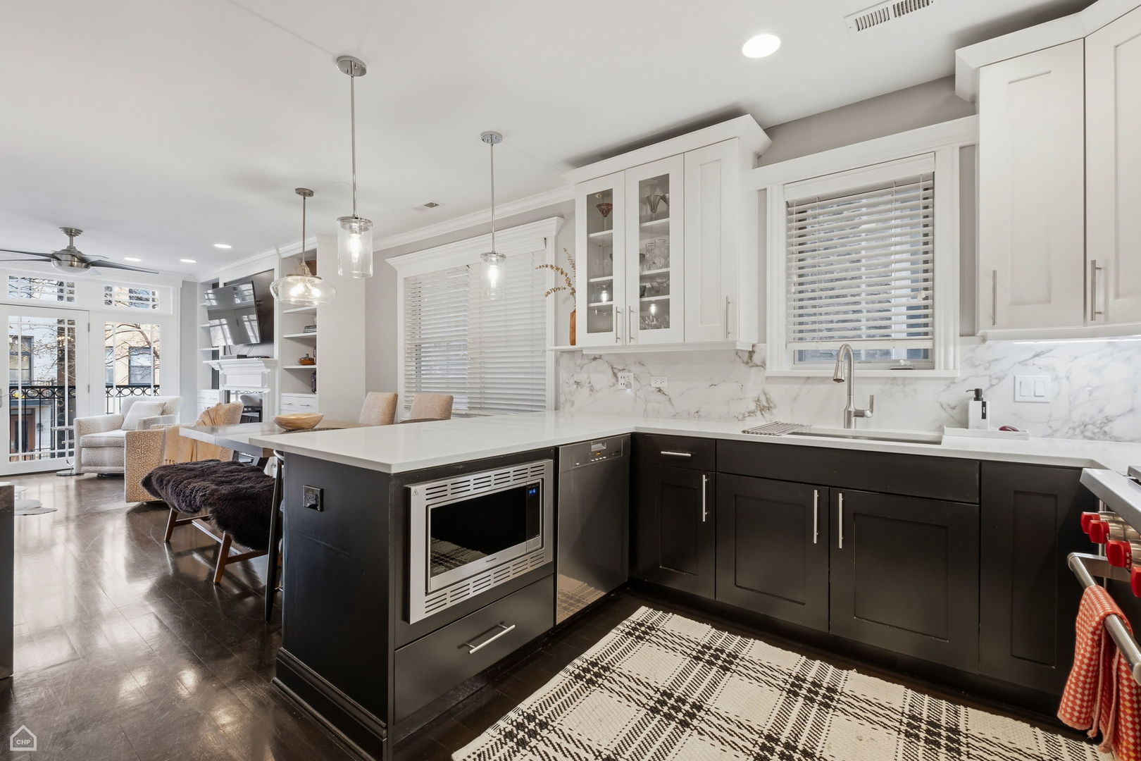 3537 N Reta Avenue Unit: 2