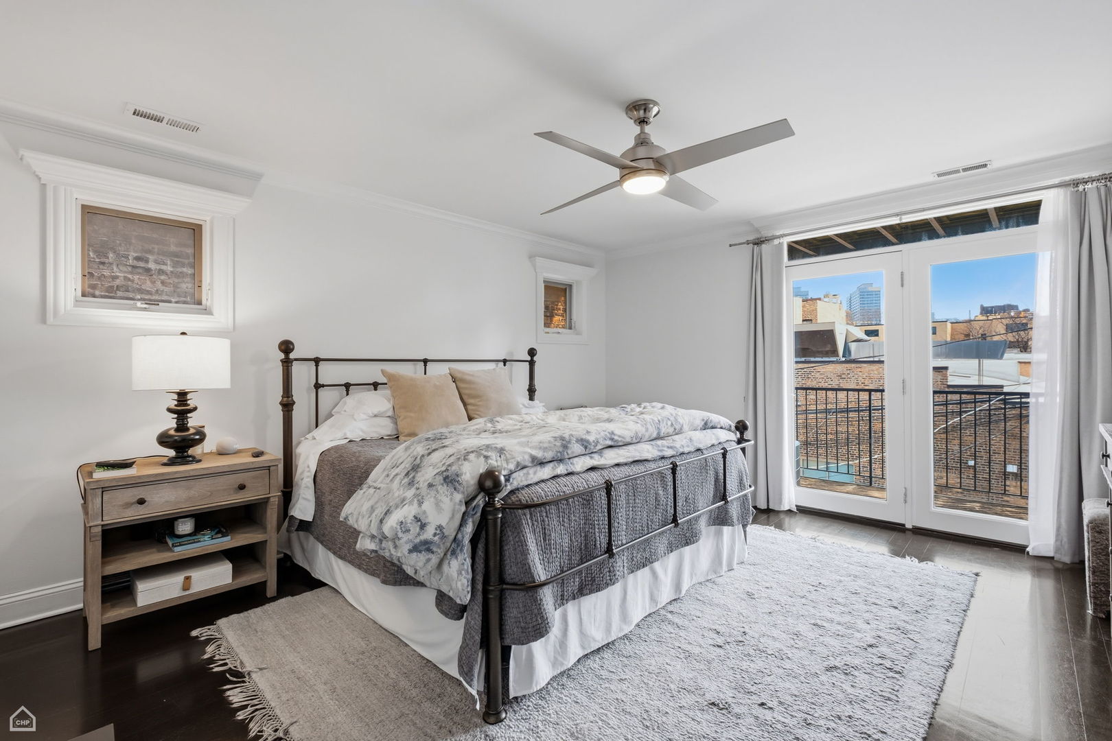 3537 N Reta Avenue Unit: 2