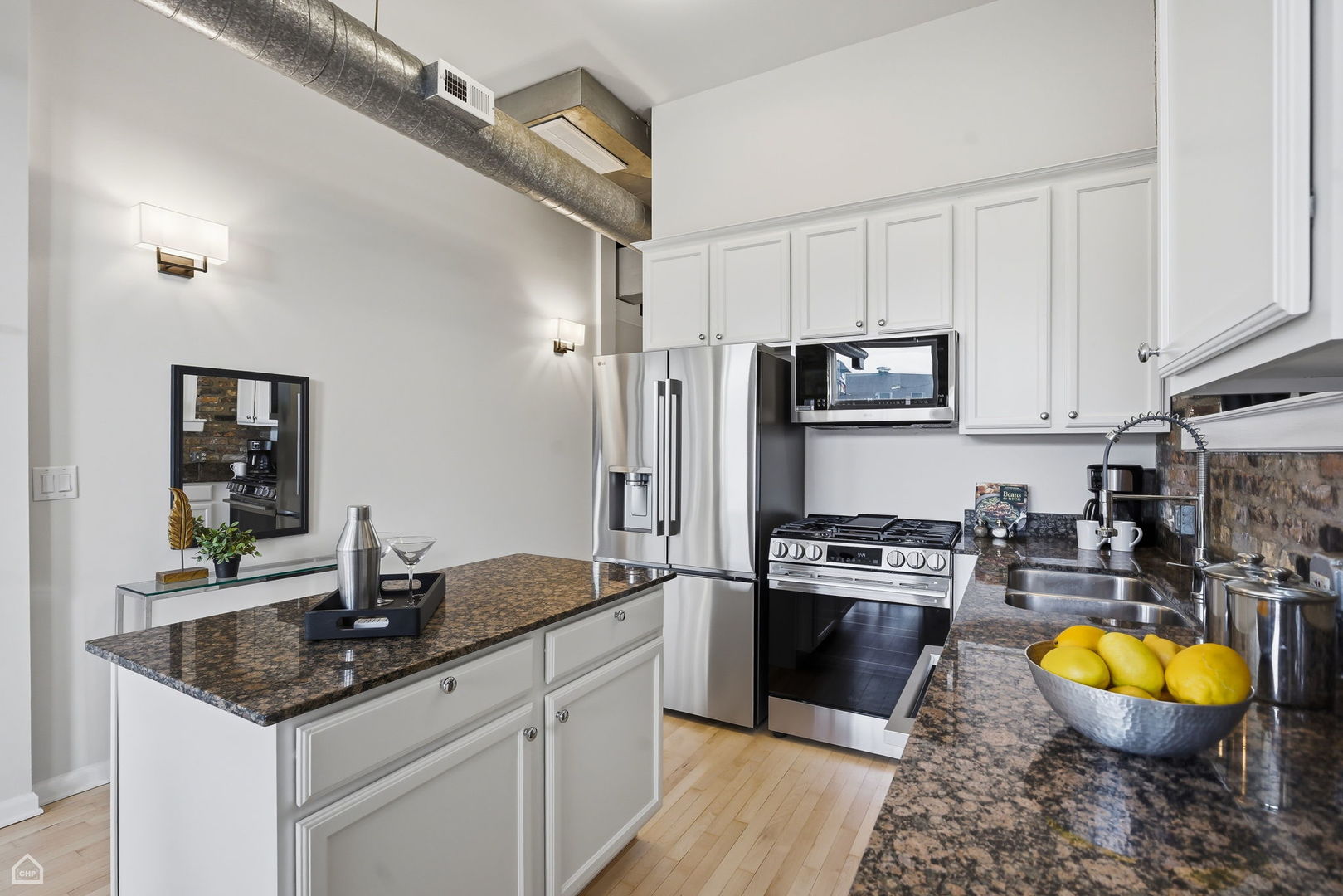 1012 W Diversey Parkway Unit: 3