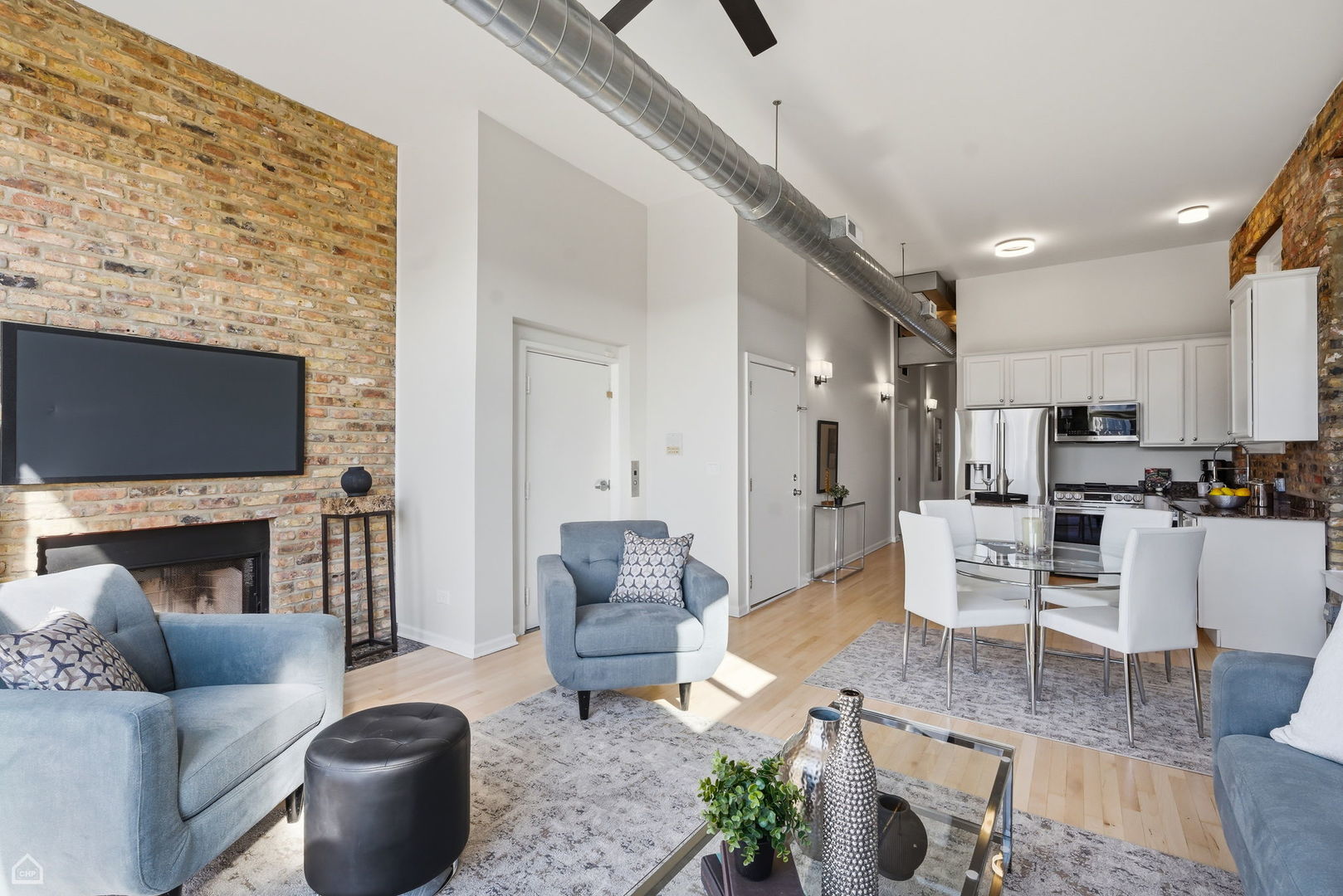 1012 W Diversey Parkway Unit: 3
