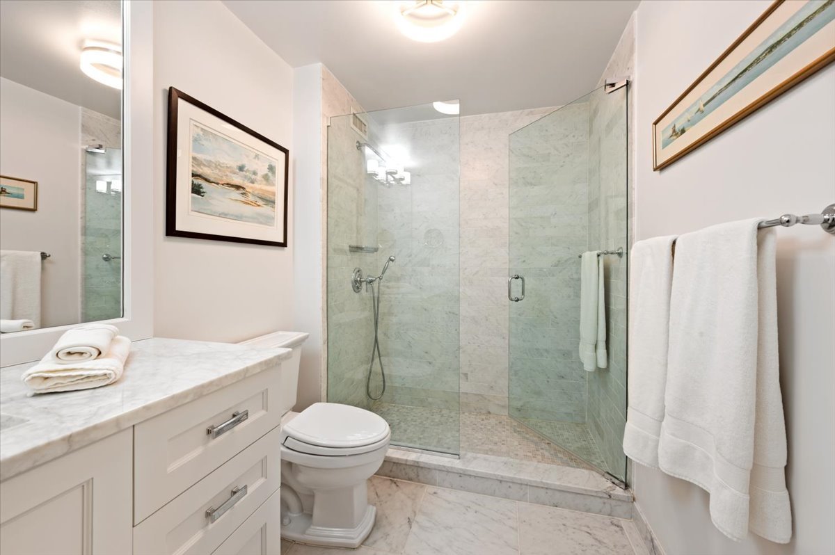 1410 N State Parkway Unit: 23B