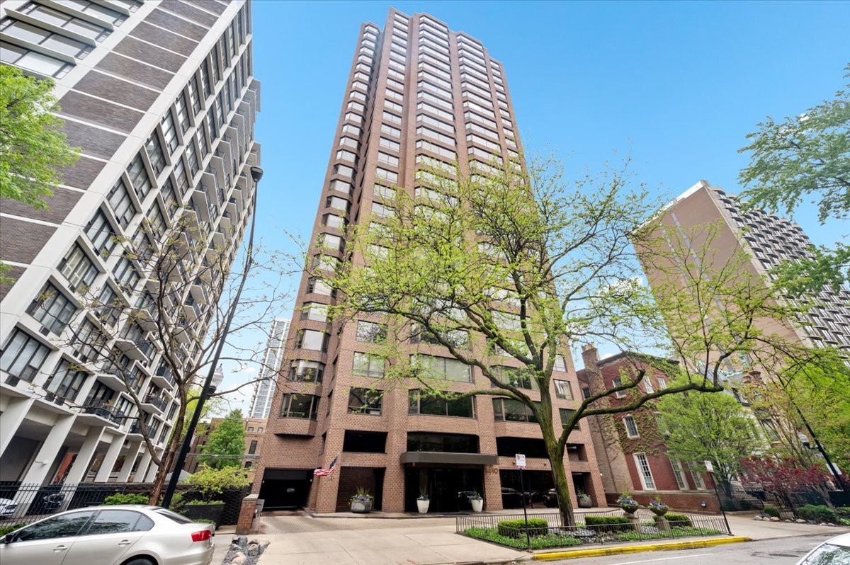 1410 N State Parkway Unit: 23B