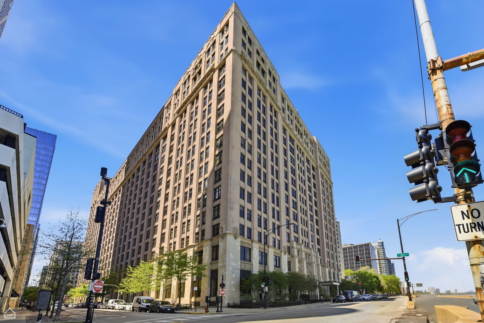 680 N Lake Shore Drive Unit: 1117