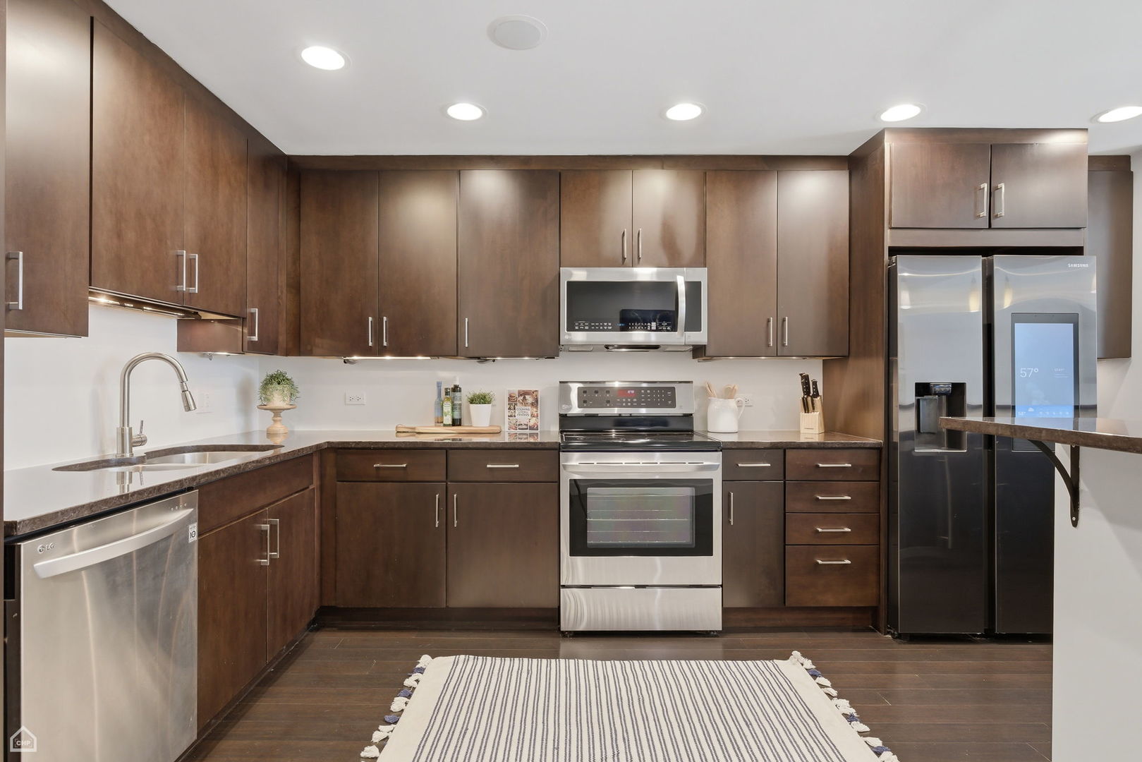 680 N Lake Shore Drive Unit: 1117