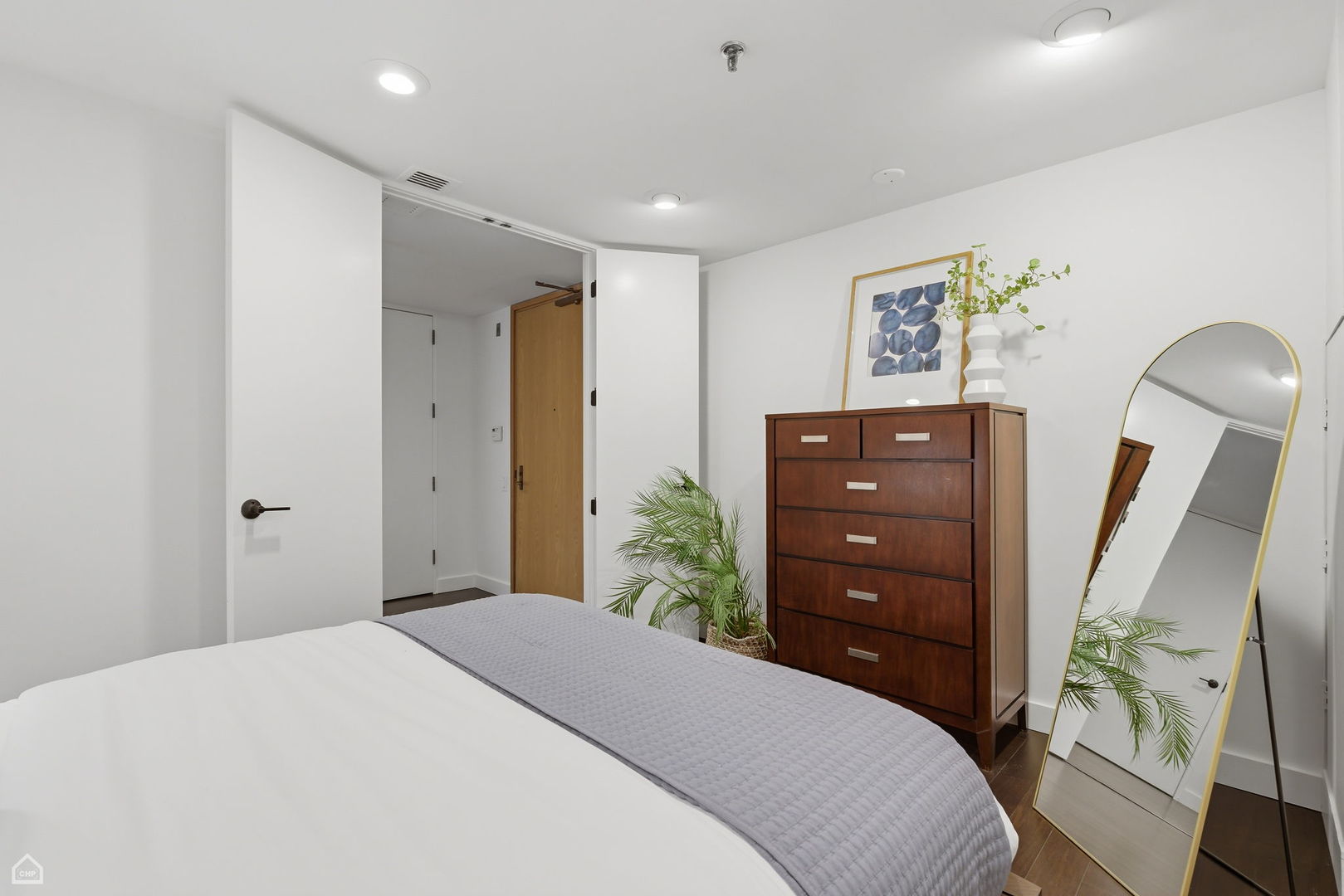680 N Lake Shore Drive Unit: 1117
