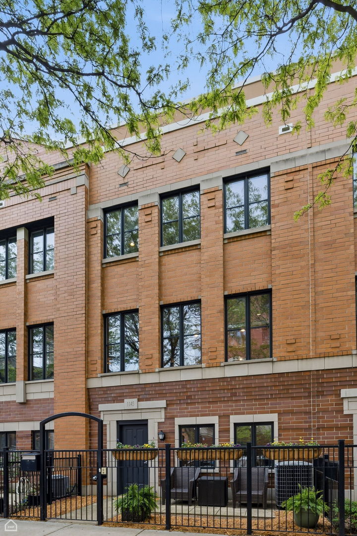 1145 W Monroe Street