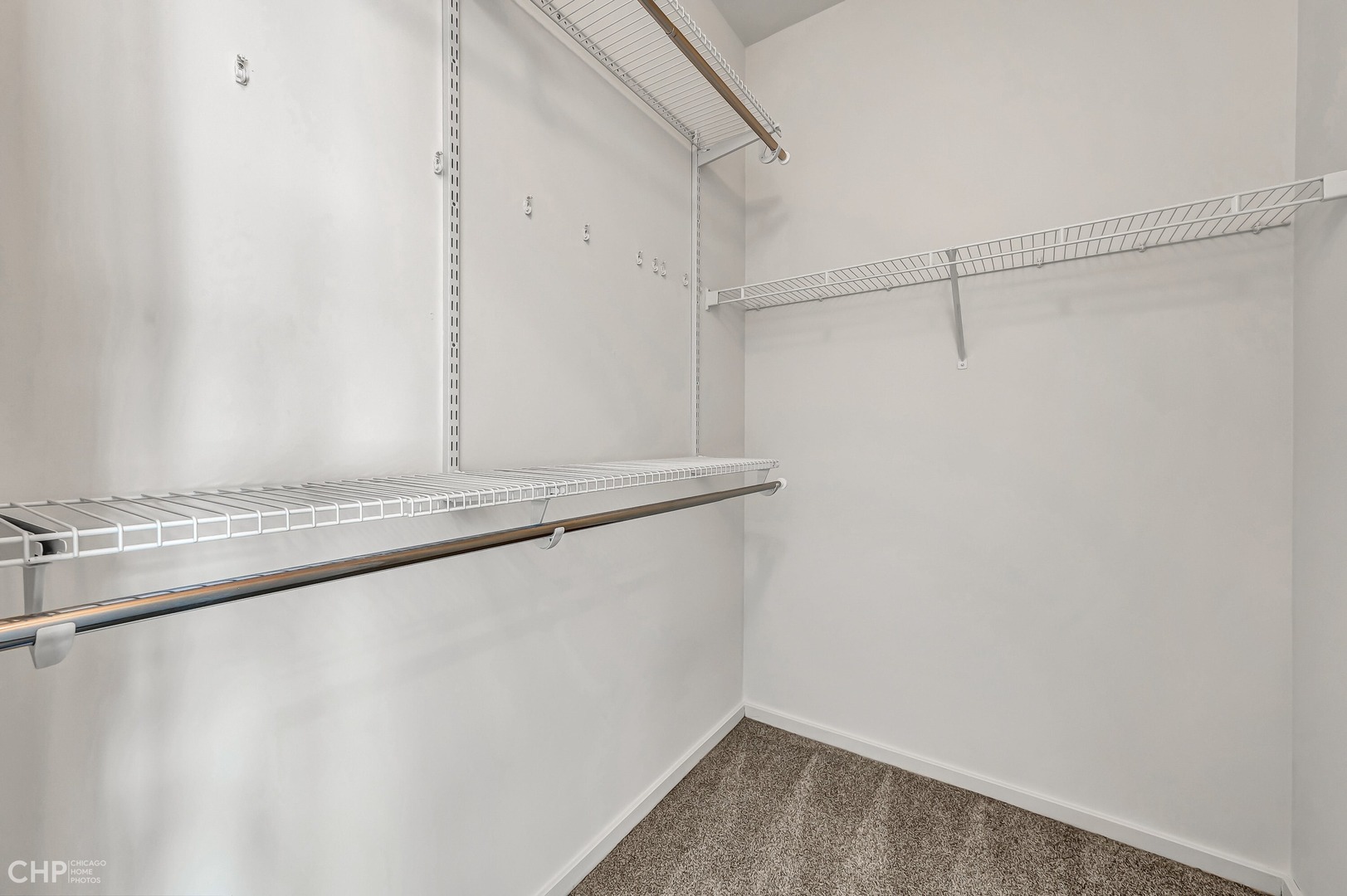 240 E Illinois Street Unit: 1001