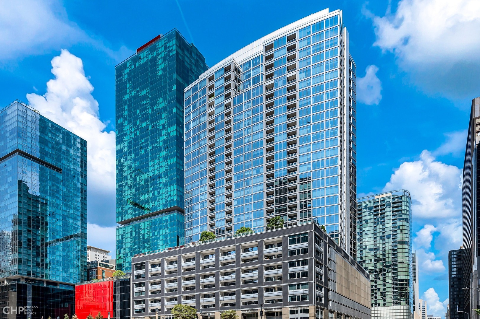 240 E Illinois Street Unit: 1001