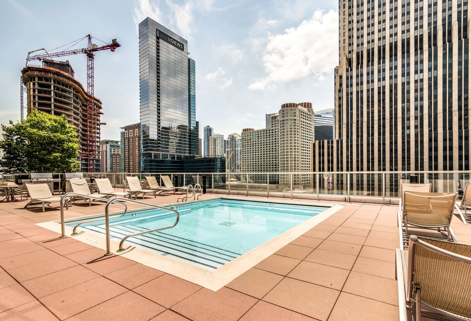 240 E Illinois Street Unit: 1001