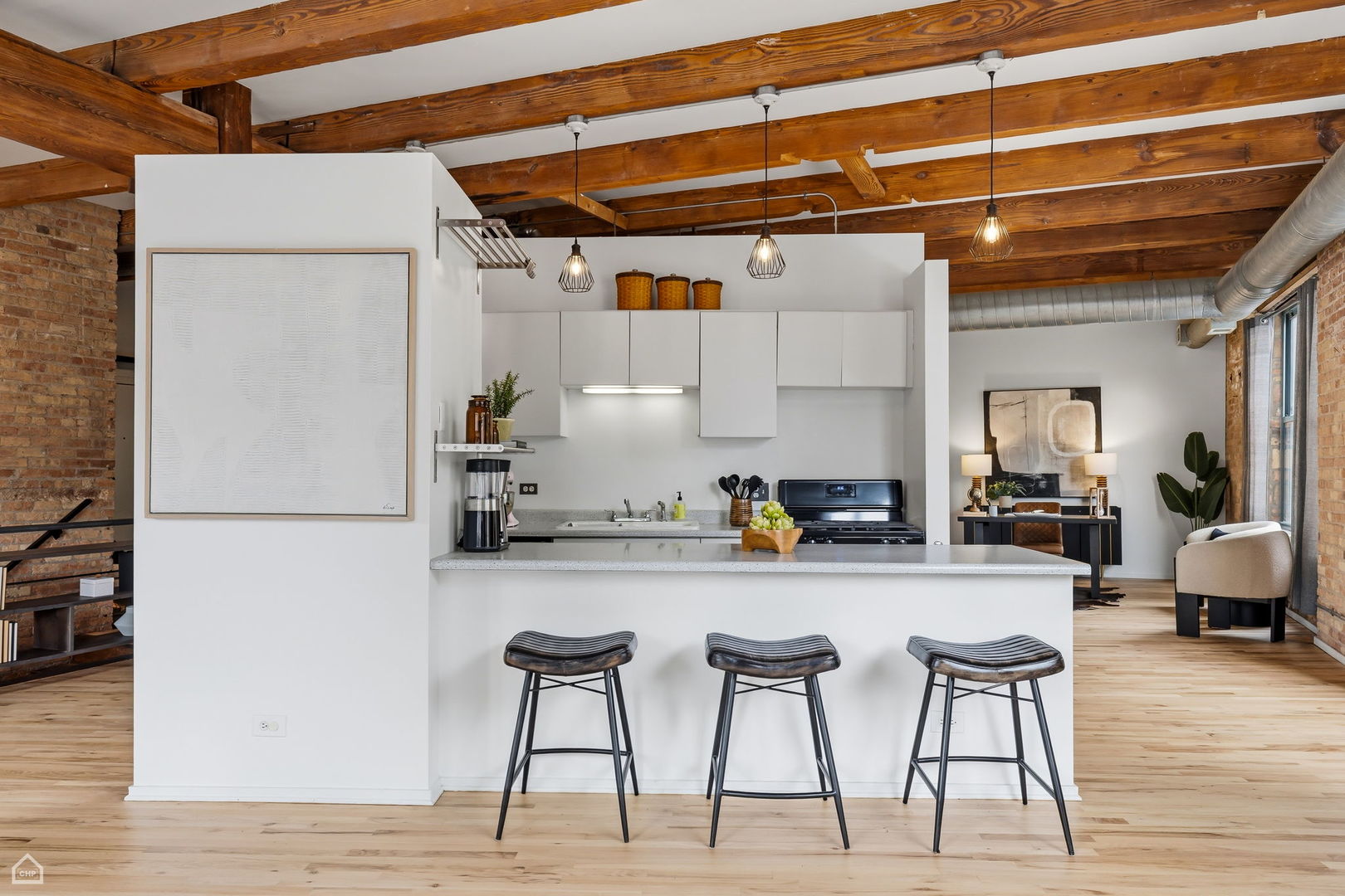 835 N Wood Street Unit: 103-203