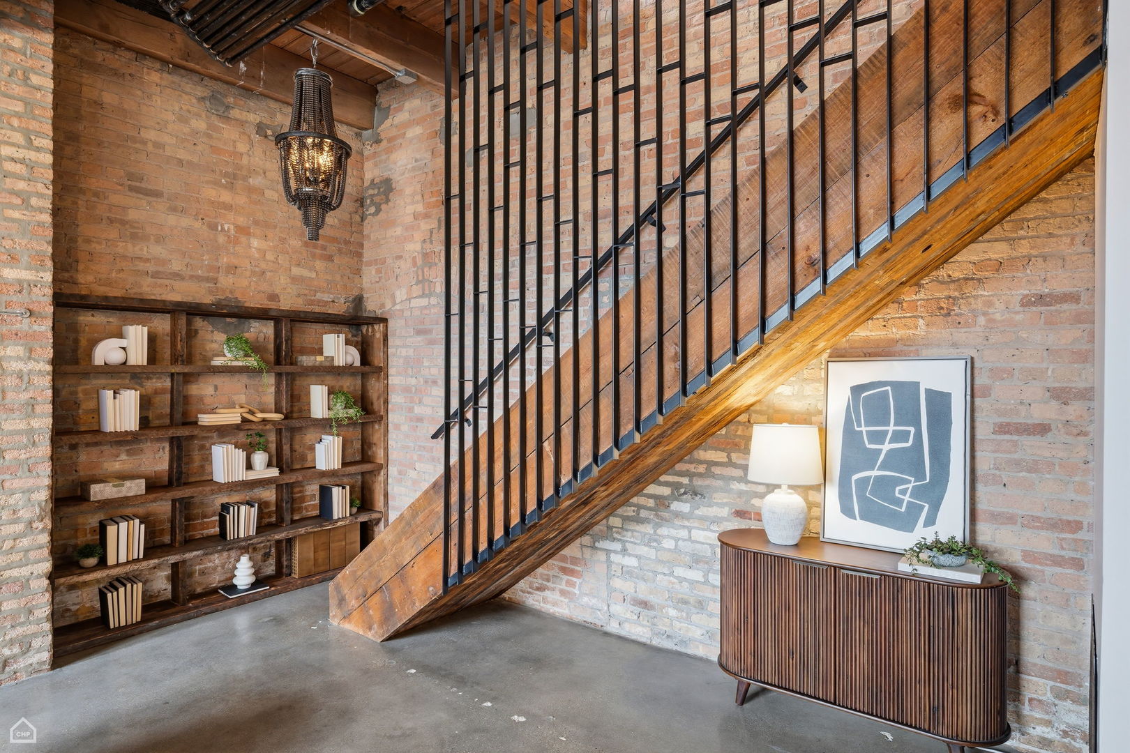 835 N Wood Street Unit: 103-203