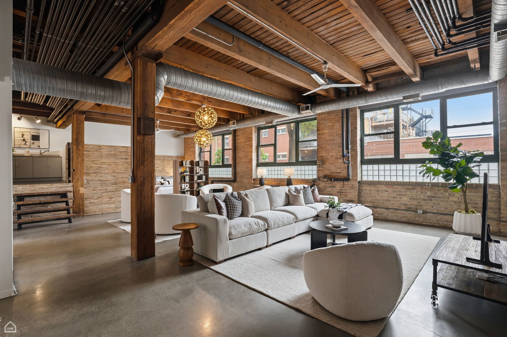 835 N Wood Street Unit: 103-203