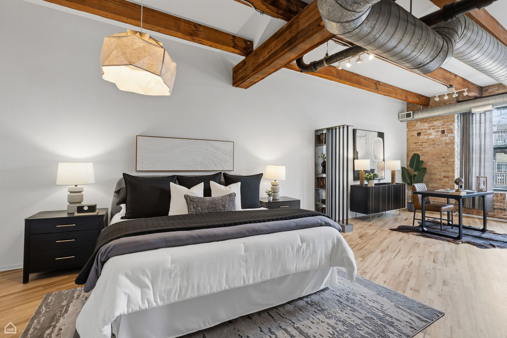 835 N Wood Street Unit: 103-203