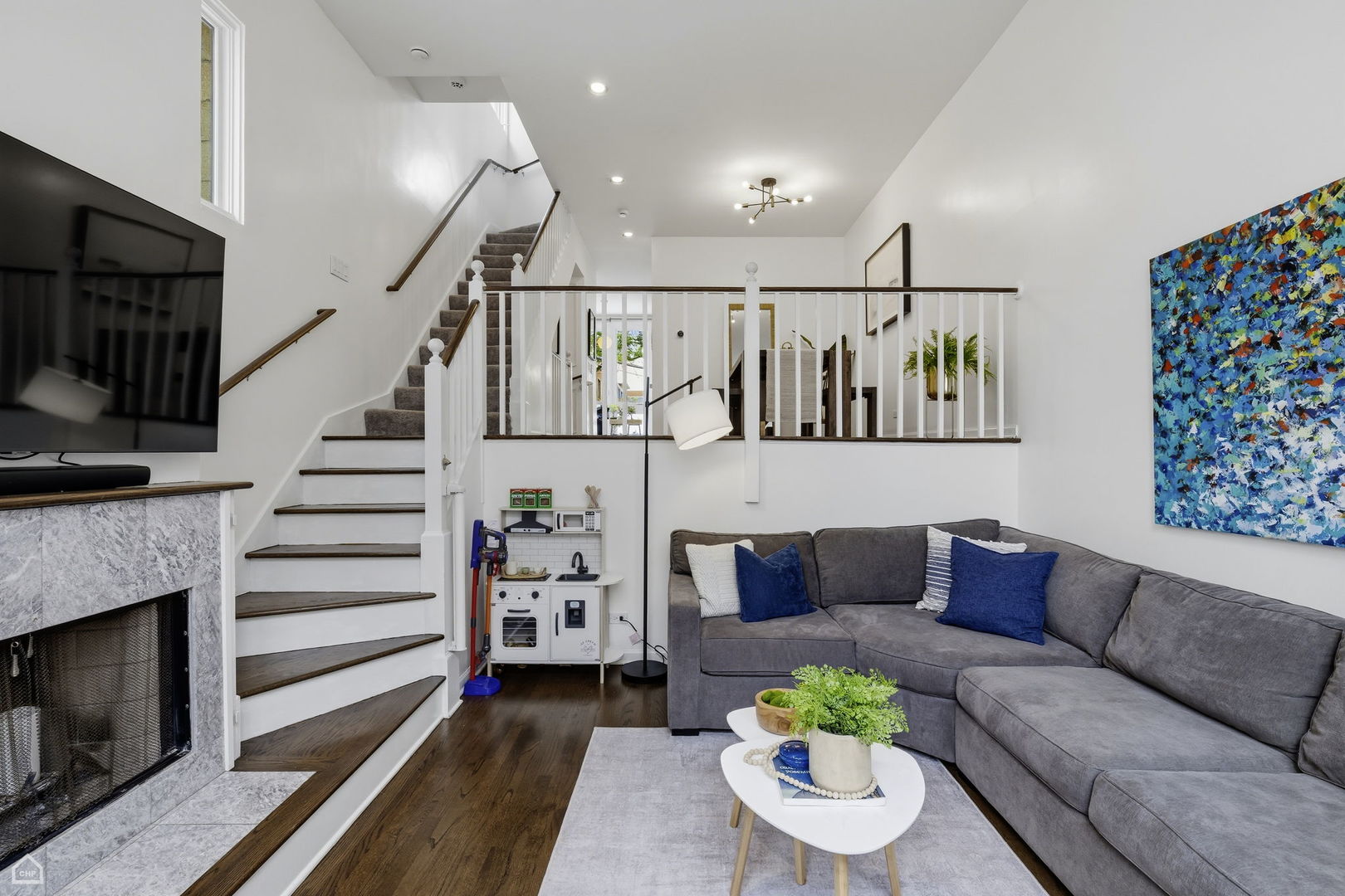 2740 N Wayne Avenue Unit: C