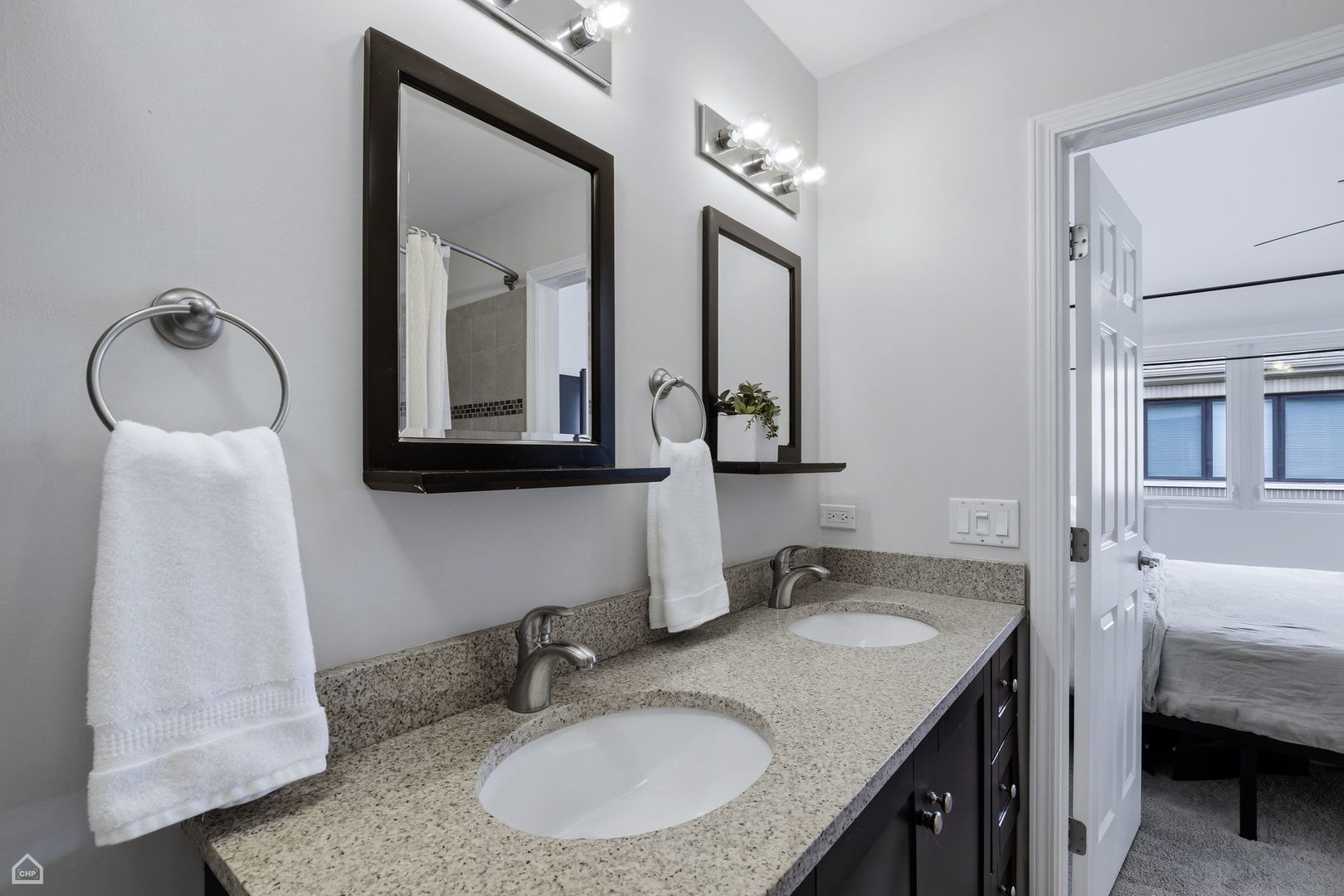 2740 N Wayne Avenue Unit: C