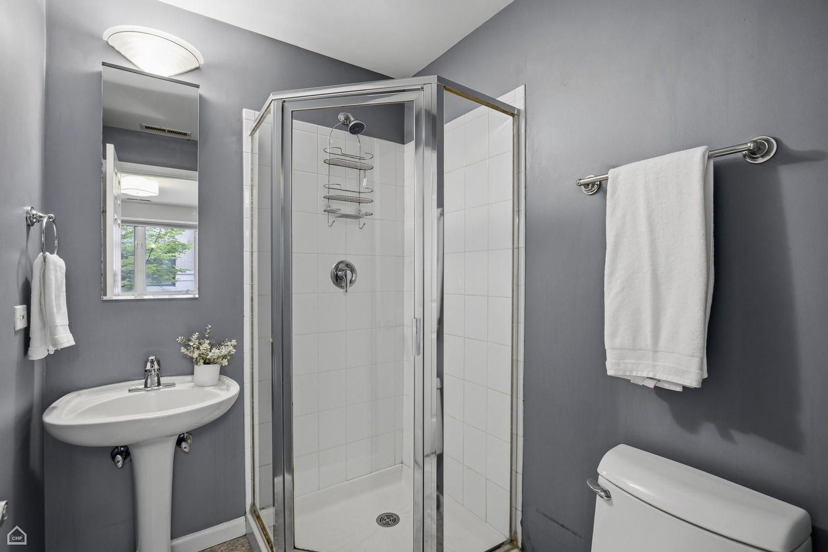 2740 N Wayne Avenue Unit: C