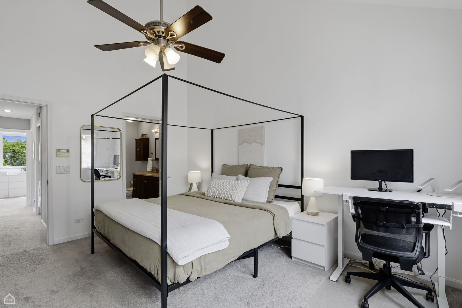 2740 N Wayne Avenue Unit: C