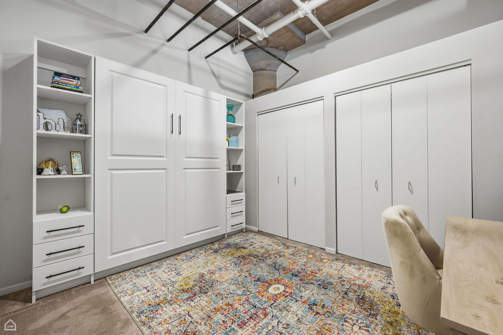 360 W Illinois Street Unit: 5C