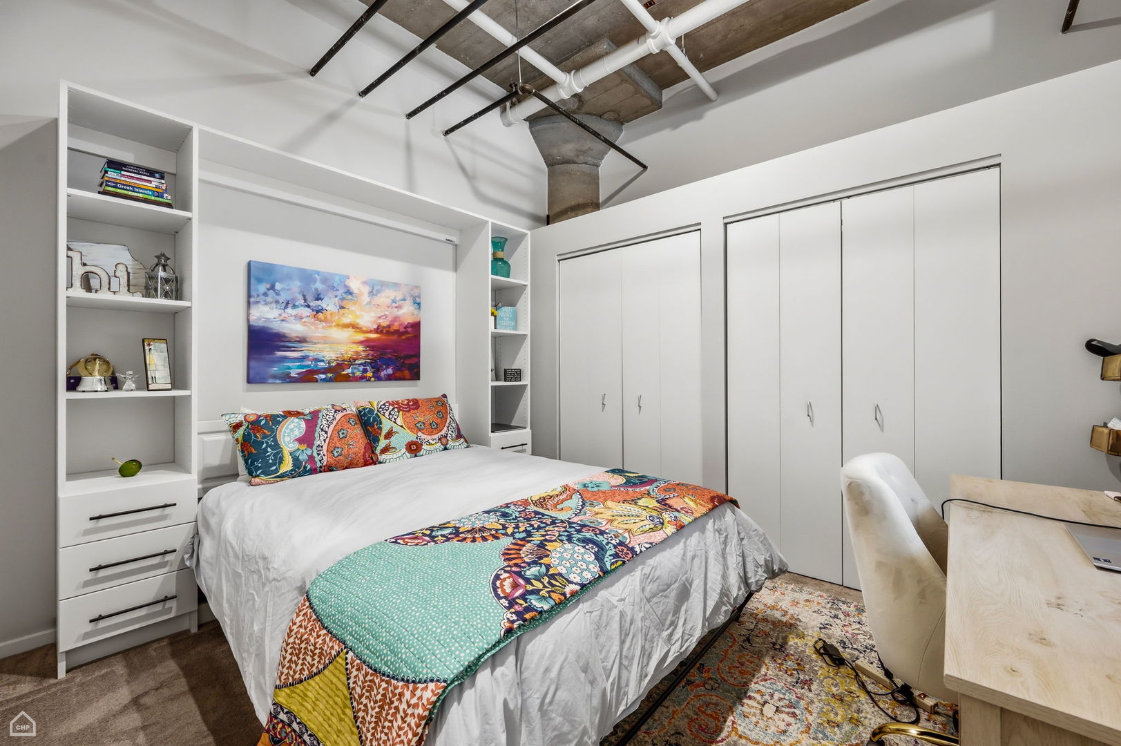 360 W Illinois Street Unit: 5C