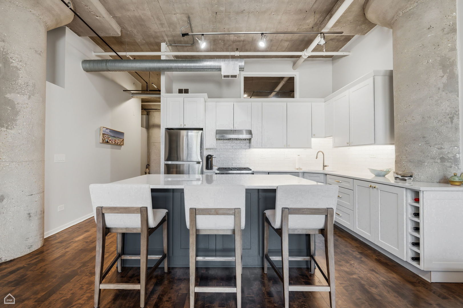 360 W Illinois Street Unit: 5C