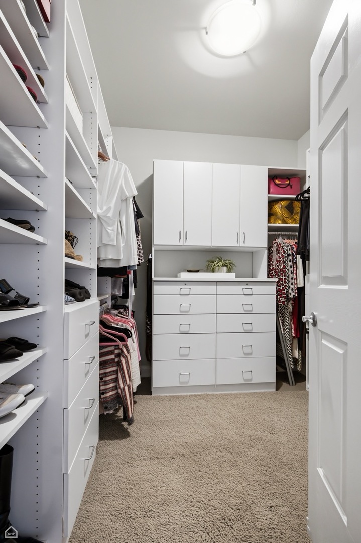333 N Canal Street Unit: 3003