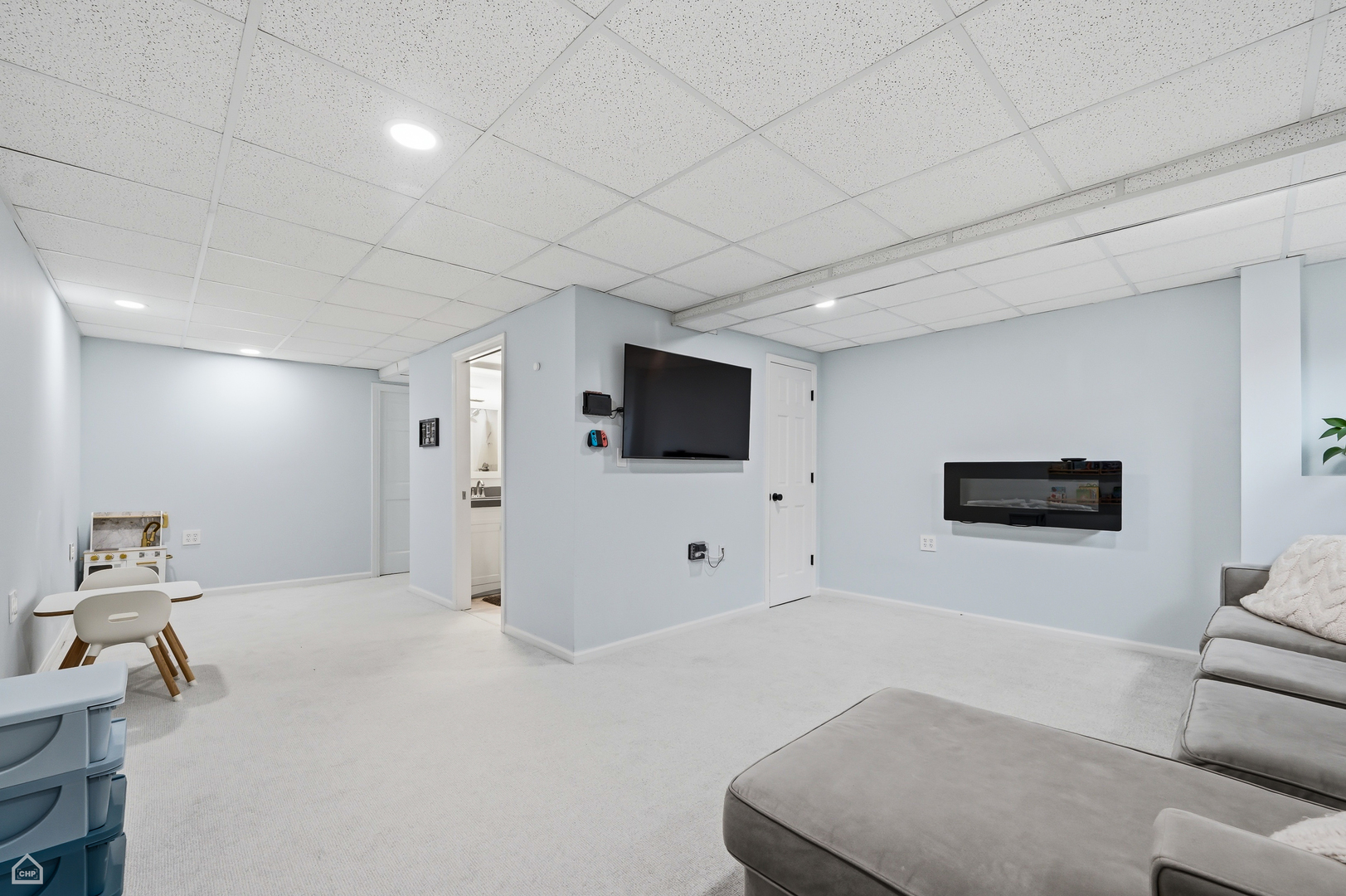 2659 N WAYNE Avenue Unit: B