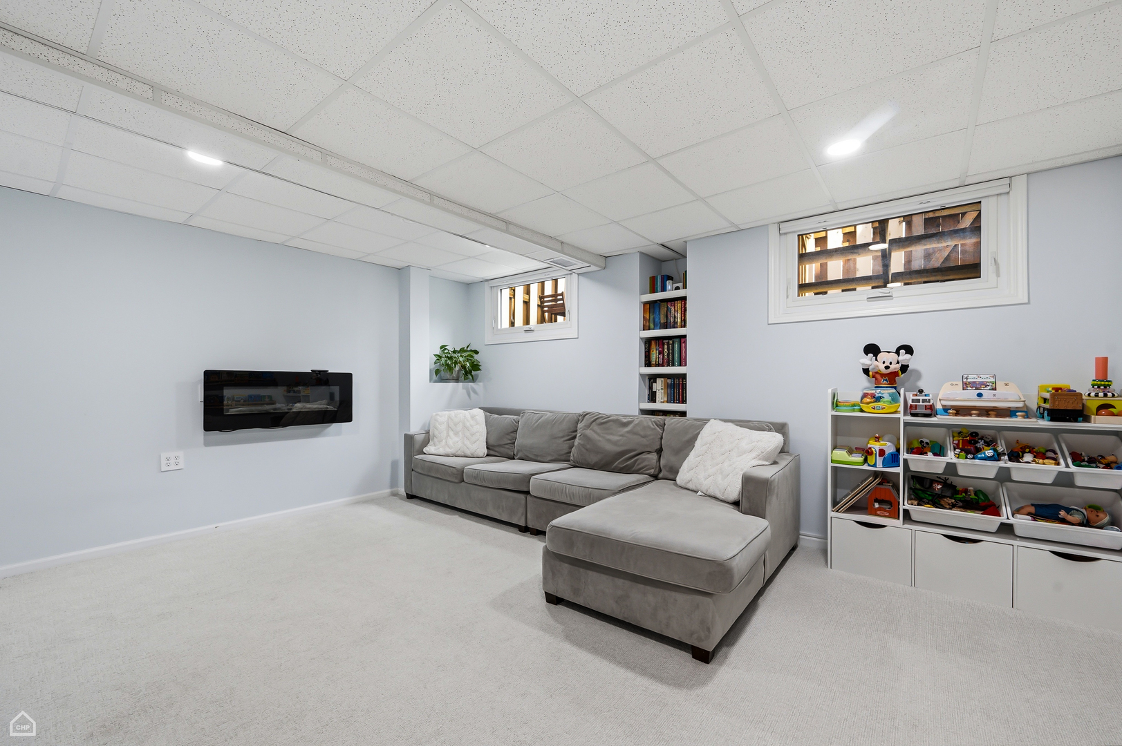 2659 N WAYNE Avenue Unit: B