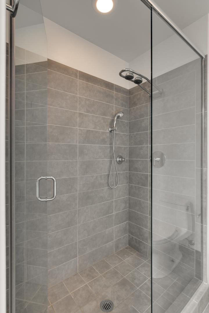 110 W Superior Street Unit: 1004