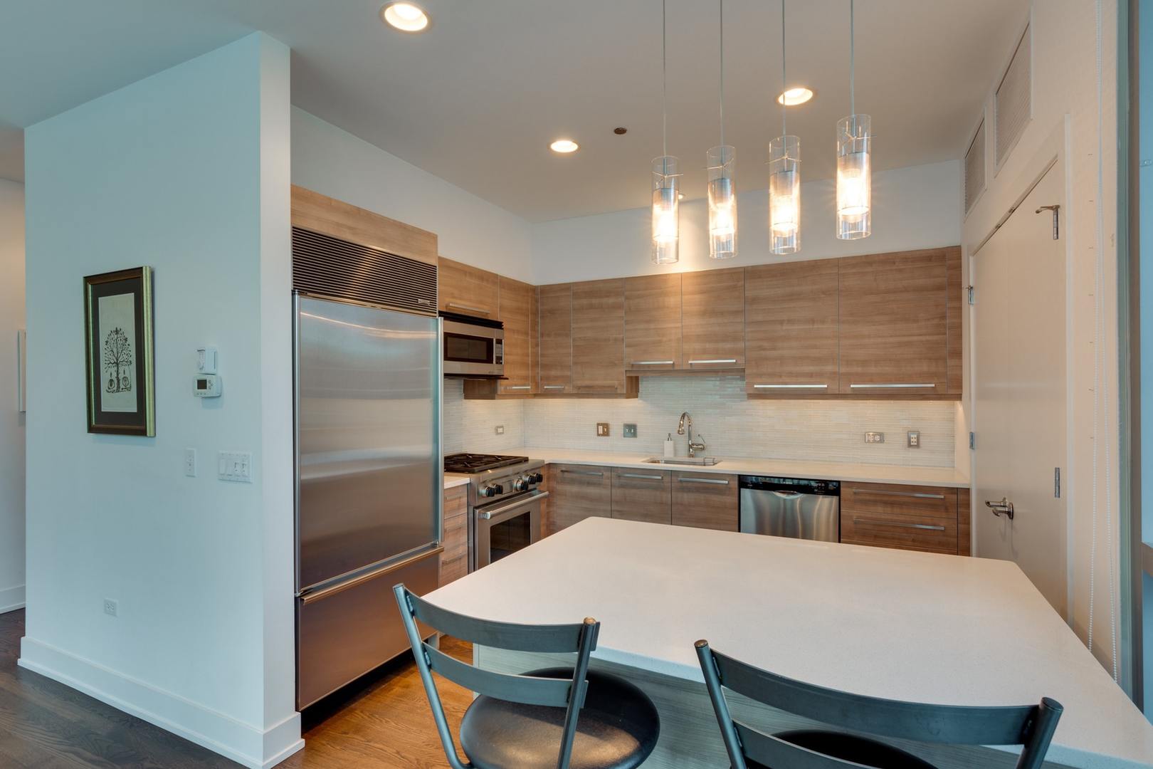 110 W Superior Street Unit: 1004